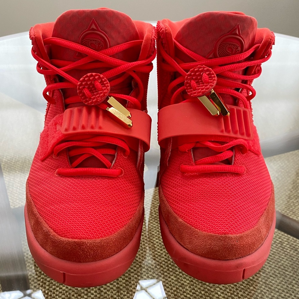 Nike Air Yeezy 2
Red October